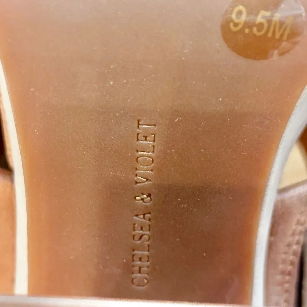NWT Chelsea Violet Kapri Leather Platform Heels Sandals 9 1/2